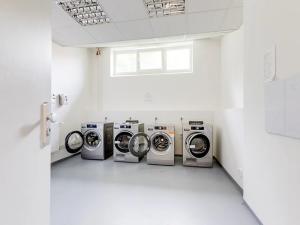 Prodej bytu 2+kk, Praha, Peroutkova, 32 m2