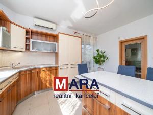 Prodej bytu 4+kk, Olomouc, Novosadský dvůr, 129 m2