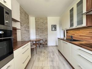 Pronájem bytu 2+1, Brno, Trávníky, 63 m2