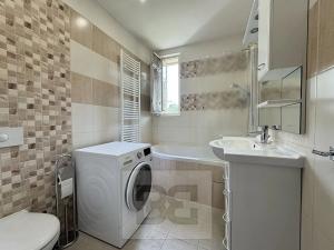Pronájem bytu 2+1, Brno, Trávníky, 63 m2