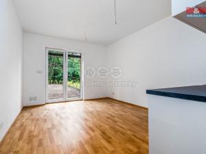 Prodej bytu 1+kk, Praha - Třebonice, U Zličína, 21 m2