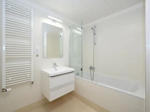 Pronájem bytu 2+kk, Praha - Třebonice, K metru, 52 m2