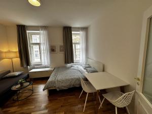 Prodej bytu 2+kk, Praha - Vinohrady, Varšavská, 60 m2