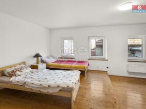 Prodej rodinného domu, Chroustovice, náměstí Josefa Haška, 185 m2