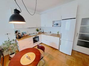 Prodej bytu 3+kk, Brno, Hostinského, 75 m2