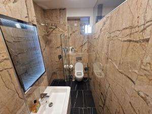 Prodej bytu 2+kk, Praha - Malá Strana, Hellichova, 58 m2