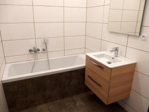 Pronájem bytu 2+kk, Zlín, Zarámí, 41 m2