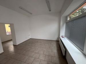 Pronájem obchodního prostoru, Jeseník, Vaškova, 45 m2
