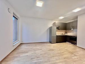 Pronájem bytu 2+kk, Praha - Hlubočepy, Benešova, 48 m2