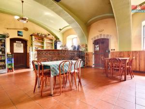 Prodej restaurace, Studená, Tyršova, 879 m2