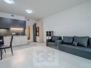 Pronájem bytu 1+kk, Praha - Hloubětín, Poděbradská, 32 m2