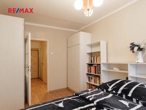 Prodej bytu 2+kk, Praha - Háje, Plickova, 43 m2