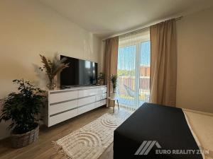 Pronájem bytu 1+kk, Zlín, Pod Hradem II, 27 m2