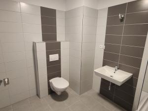 Pronájem bytu 2+kk, Strakonice - Strakonice II, Bezděkovská, 63 m2