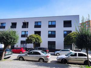 Pronájem bytu 2+kk, Strakonice - Strakonice II, Bezděkovská, 63 m2