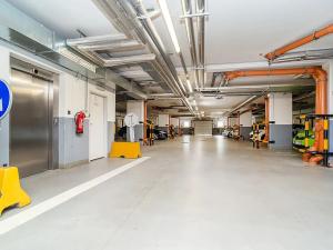 Pronájem garážového stání, Praha - Řeporyje, Wiesenthalova, 24 m2