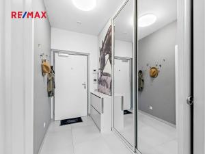 Prodej bytu 3+kk, Praha - Hrdlořezy, Učňovská, 71 m2