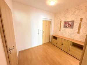 Prodej bytu 2+kk, Praha - Čakovice, Rýnská, 54 m2