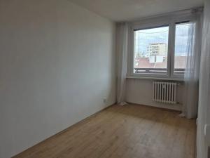 Pronájem bytu 2+kk, Praha - Strašnice, Gutova, 45 m2