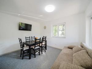 Prodej chaty, Bítov, 300 m2