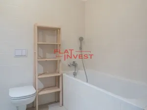 Pronájem bytu 2+kk, Praha - Karlín, U Mlýnského kanálu, 56 m2