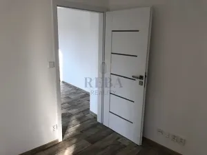 Pronájem bytu 2+kk, Karlovy Vary, Lipová, 50 m2