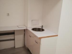 Pronájem komerční, Liberec - Liberec XXX-Vratislavice nad Nisou, Nad Školou, 34 m2