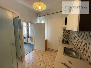 Pronájem bytu 1+kk, Praha - Nové Město, Zlatnická, 35 m2