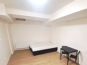 Pronájem bytu 1+kk, Praha - Radotín, Vrážská, 26 m2