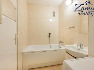 Prodej bytu 3+1, Kladno, Čs. armády, 68 m2