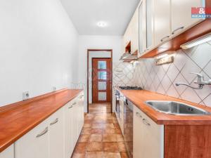 Prodej bytu 3+1, Praha - Kyje, Dvořišťská, 76 m2