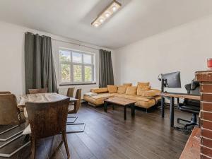 Prodej bytu 2+kk, Ostrava, Holubova, 56 m2