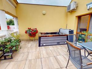 Prodej obchodního prostoru, Svitavy, náměstí Míru, 2074 m2