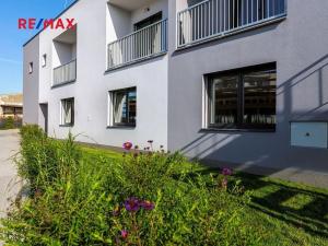 Prodej bytu 1+kk, Praha - Uhříněves, Douchova, 28 m2