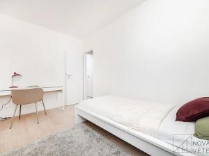 Prodej bytu 4+kk, Praha - Horní Měcholupy, Parmská, 80 m2