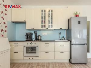 Pronájem bytu 1+kk, Praha - Písnice, Švihovská, 38 m2