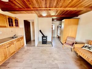 Prodej chaty, Červený Kostelec, 48 m2