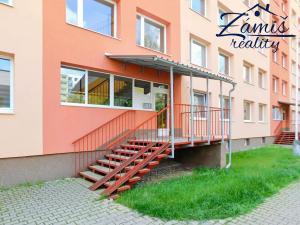 Pronájem bytu 2+kk, Kladno, Na růžovém poli, 45 m2