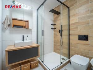 Prodej bytu 2+1, Praha - Karlín, Pernerova, 62 m2