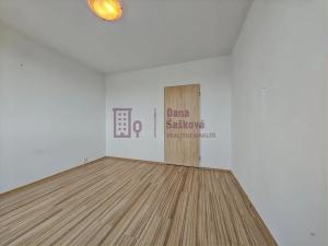 Pronájem bytu 3+1, Jindřichův Hradec, sídliště Vajgar, 65 m2