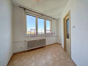 Pronájem bytu 3+1, Jindřichův Hradec, sídliště Vajgar, 65 m2