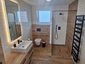 Prodej rodinného domu, Lhota, 164 m2