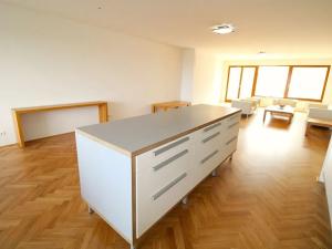 Prodej bytu 4+kk, Praha - Vokovice, Tibetská, 179 m2