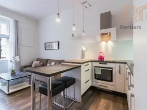 Pronájem bytu 2+kk, Praha - Nusle, Jaromírova, 44 m2