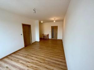 Pronájem bytu 2+kk, České Budějovice, České Vrbné, 55 m2