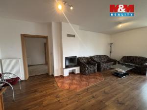 Pronájem rodinného domu, Dynín, 200 m2