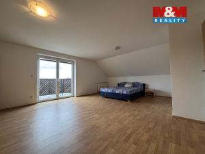 Pronájem rodinného domu, Dynín, 200 m2