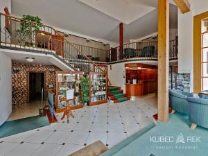 Prodej ubytování, Chotoviny, Táborská, 2200 m2