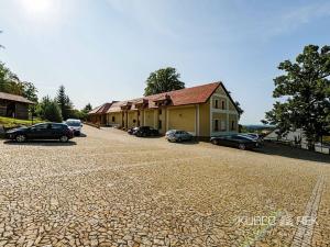 Prodej ubytování, Chotoviny, Táborská, 2200 m2