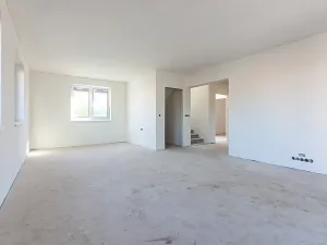 Prodej rodinného domu, Veleň, Na růžku, 130 m2